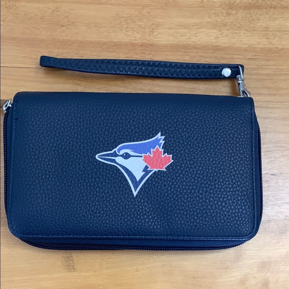 Officially Licensed MLB Zip Organizer Wallet Toronto Blue Jays 121-2158 EUC